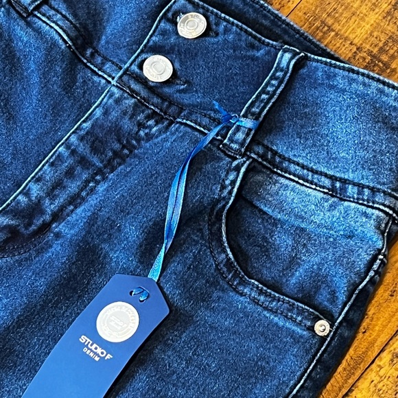 Studio F new arrivals Jeans Sizes in 8/10 - Picture 2 of 6